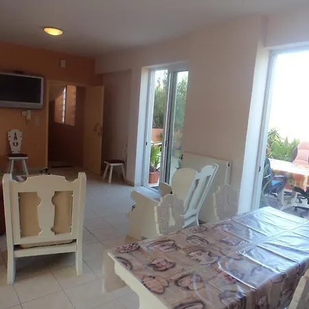 Апартаменты Alexandra's Holiday House Ханья